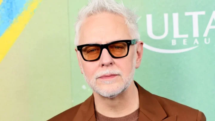 James Gunn nega pausa em Batman: The Brave and the Bold após rumores sobre fusão