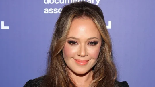 Leah Remini entra no elenco principal da 16ª temporada de The Real Housewives of Beverly Hills