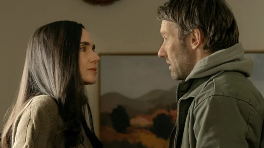 Matéria Escura: estreia da 2ª temporada coloca os Dessens novamente em fuga