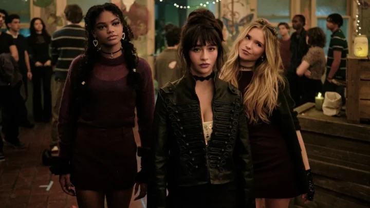 Coven Academy revela a mãe de Briar e aprofunda o perigo da magia sombria